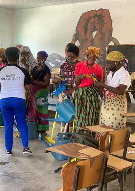 Farming women in Mozambique 4